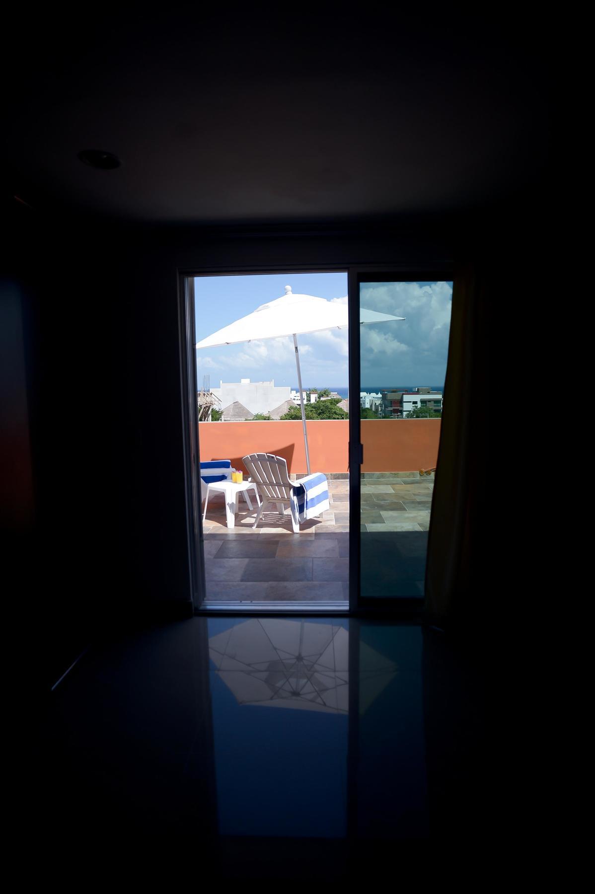 Sunrise 42 Suites Hotel Playa del Carmen Exteriör bild