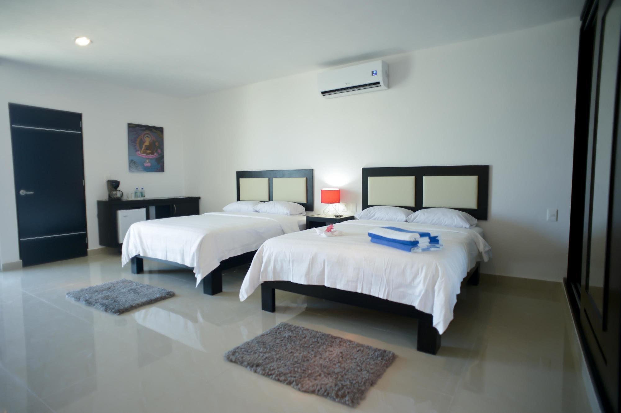 Sunrise 42 Suites Hotel Playa del Carmen Exteriör bild