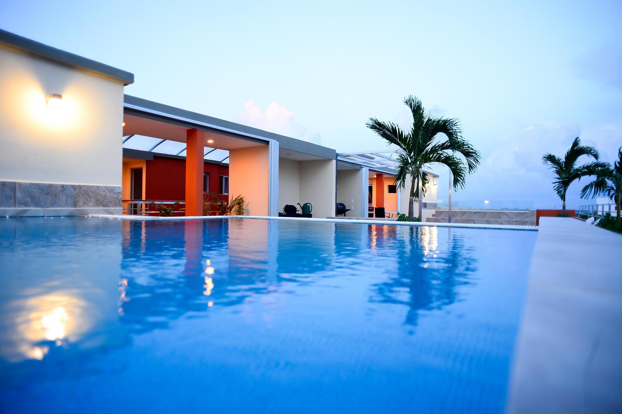 Sunrise 42 Suites Hotel Playa del Carmen Exteriör bild