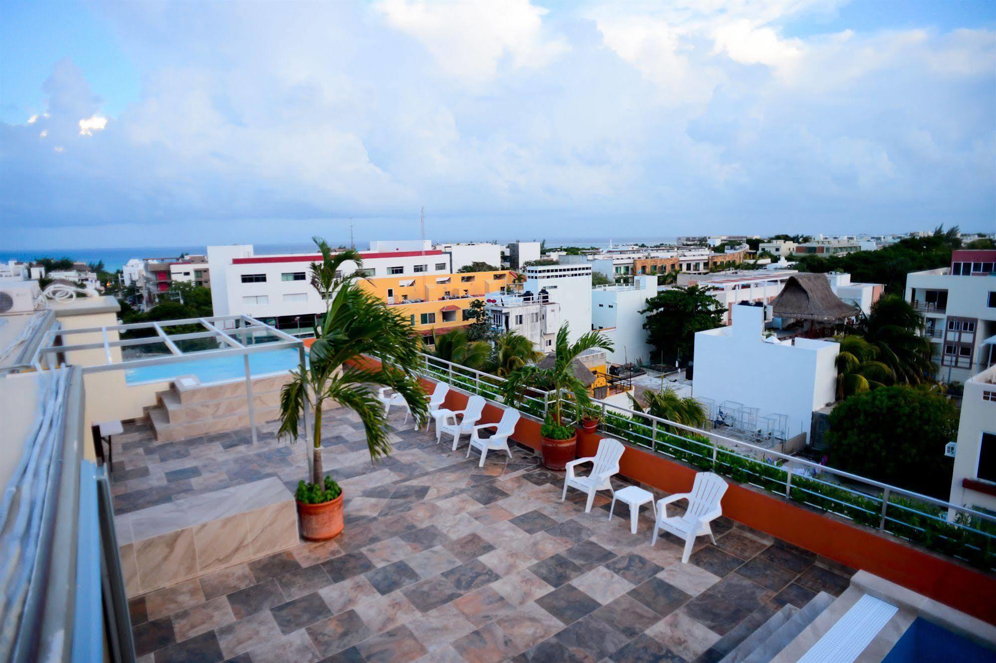Sunrise 42 Suites Hotel Playa del Carmen Exteriör bild
